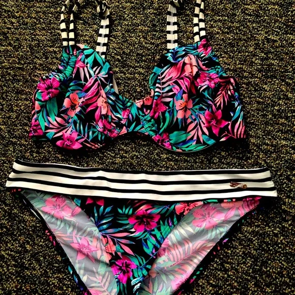 Summer bikini sale 2025